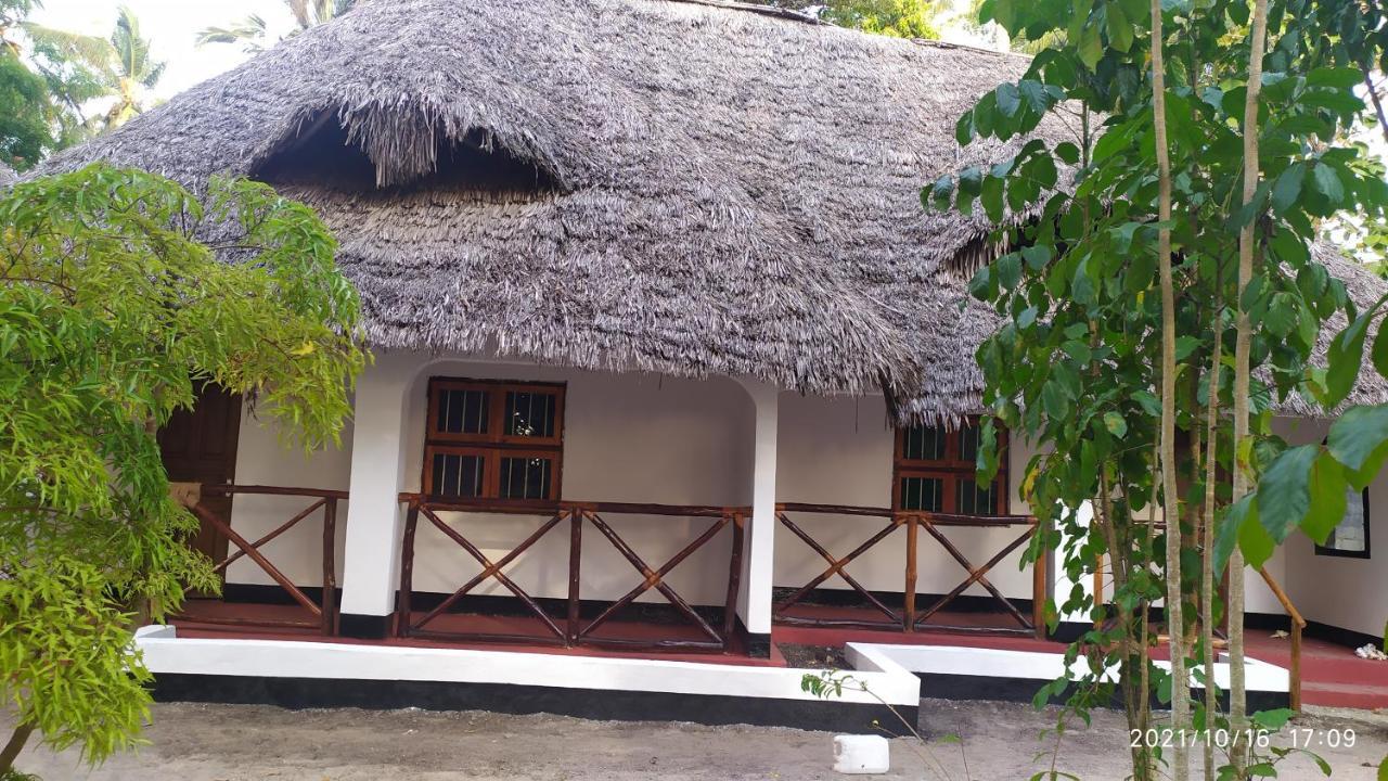 Menai Bay Beach Bungalows Unguja Ukuu Exterior photo