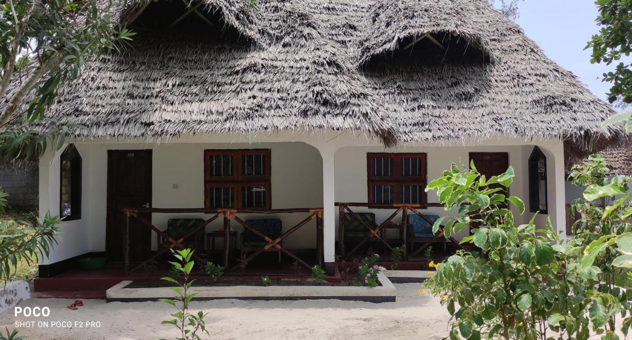 Menai Bay Beach Bungalows Unguja Ukuu Exterior photo