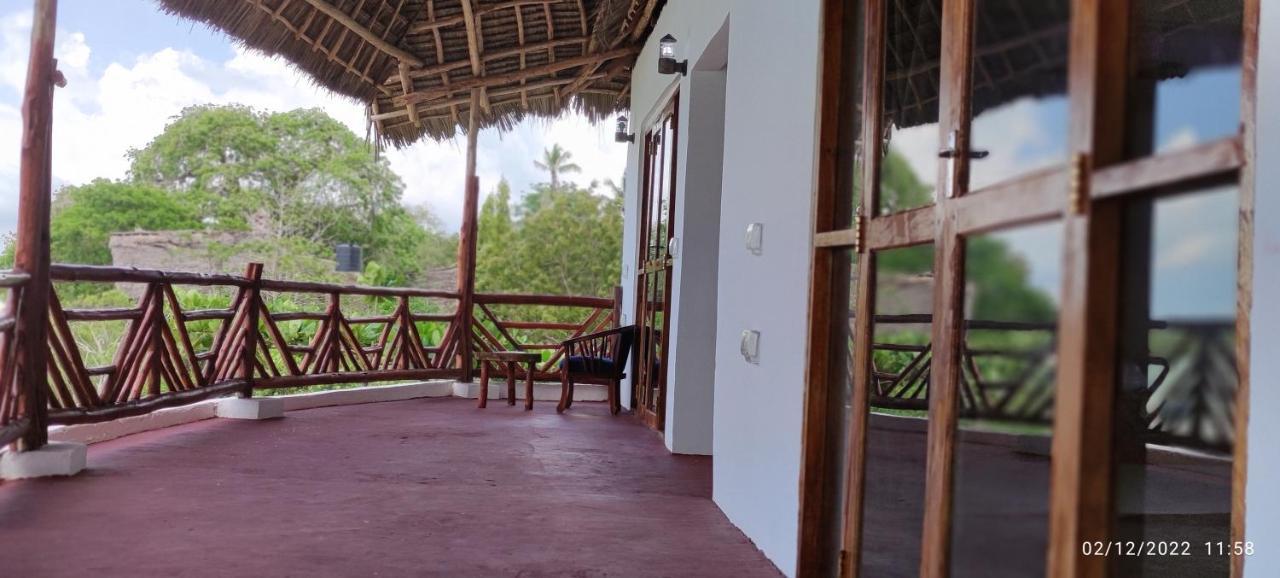 Menai Bay Beach Bungalows Unguja Ukuu Exterior photo